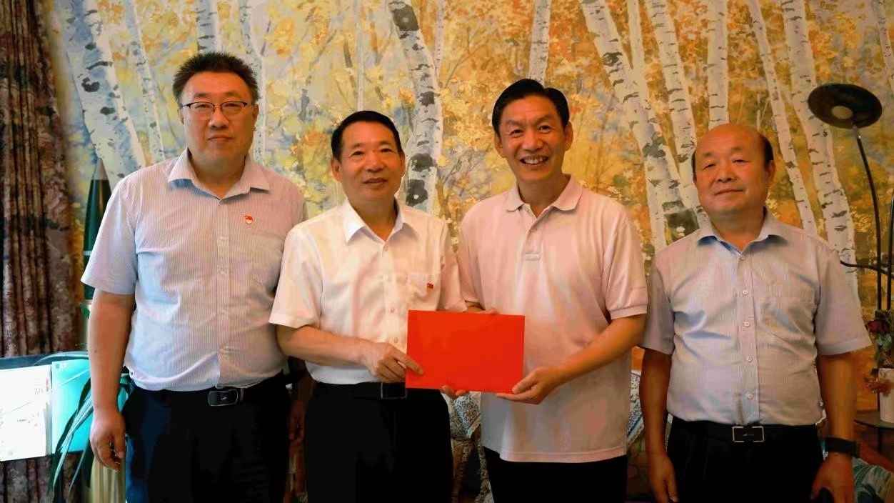 走访慰问暖人心，，，，，，眷注帮扶聚党心集团公司开展“七一”走访慰问活动 437ccm必赢国际